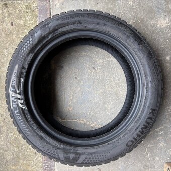 Predám zimné pneumatiky 205/55 r16 - 3