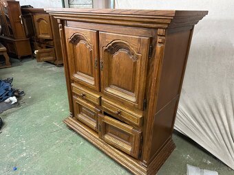 Skriňa z masívu - holandský nábytok - 3