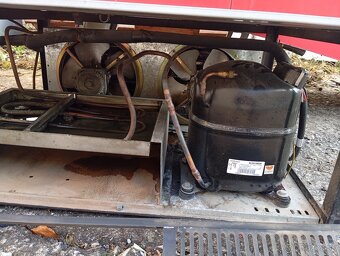 pristenna chladiaca vitrina - 3