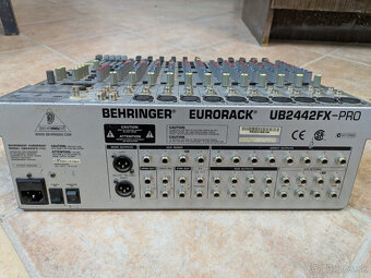 Behringer UB2442FX-PRO - 3