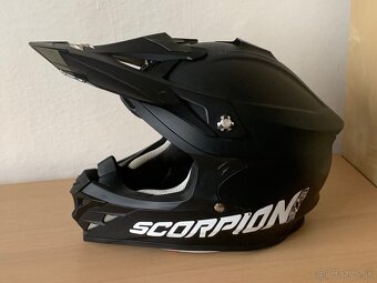 Enduro Motocross přilba helma Scorpion brýle Arnette - 3