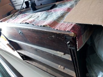 Starožitná komoda - 3