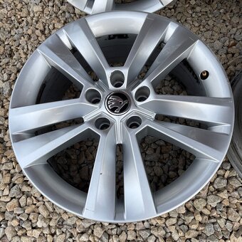 hliníkove disky skoda 5x112 r17 - 3