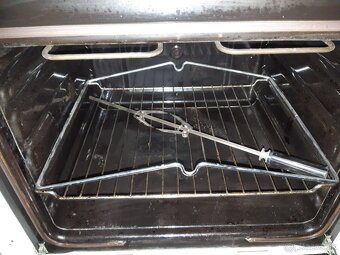 Elektrická rúra na pečenie - 3