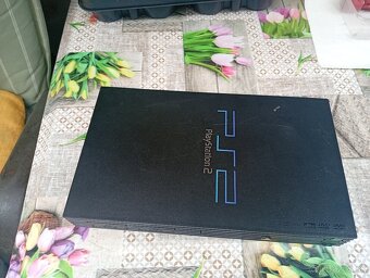 Predám ps2 s hrami - 3