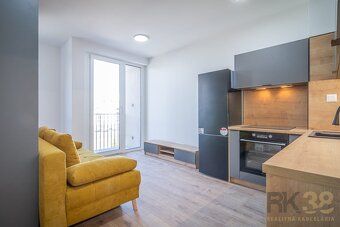 Krásny, zariadený apartmán v podhorskom meste Svit - 3