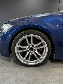Rozpredám BMW 330d M-Sport E90 na diely - 3