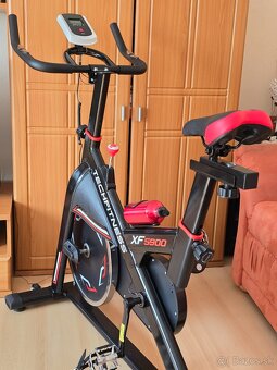 Cyklotrenažér techfitness XF 5900 - 3