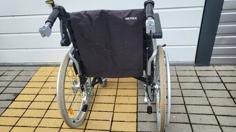 invalidny vozík 50cm pridavne brzdy pre asistenta odľahčeny - 3
