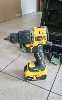 Vrtací skrutkovač Dewalt DCD100Y 18V XR - 3