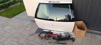 Octavia 1 Combi zadny kufor, 5 dvere - 3