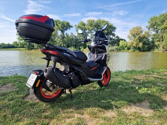 Aprilia SRGT 125 - 3