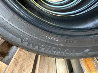 Yokohama 225/55/18” - 3