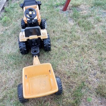 Šľapací traktor s radlicou a vlečkou - 3