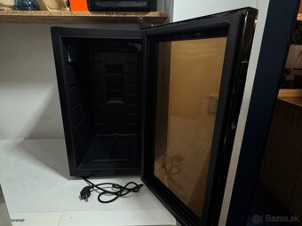 PREDÁM VINOTÉKU  BOUMATIC - 3