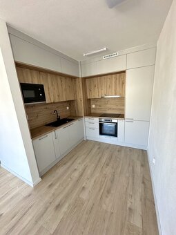 Zariadený 2 izbový byt 54 m2 novostavba Galanta 620 € s ener - 3