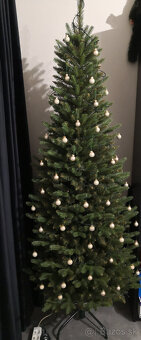 Hustý vianočný stromček 3D Smrek Štíhly 180cm - 3