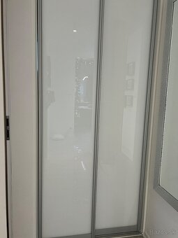 Šatník aj s posuvom - 3