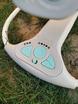 Samohojdacia hojdačka pre novorodencov - 3