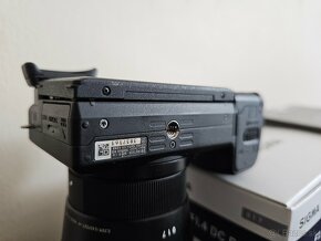 Sony A6400 + Sigma 16mm f/1.4 DC DN Top Stav - 3
