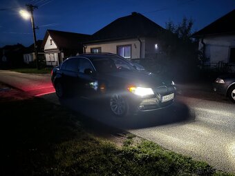 BMW 325i ixdrive - 3