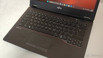 Predám notebook Fujitsu u747 - 3