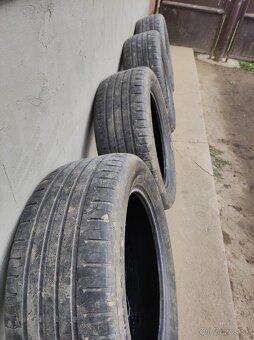 Predám Letné Pneu 215/55 r17 - 3