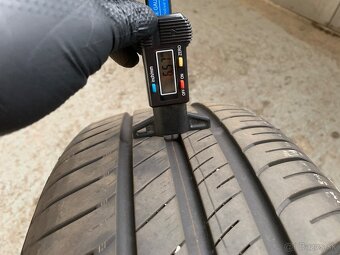 205/55R16 - 3