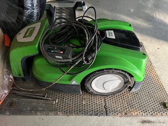 Robotická kosacka Viking I Mow MI 422 P - 3