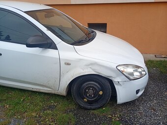 Kia Ceed 1.6 crdi - 3