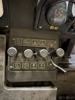 Zametací / Čistiaci stroj NILFISK LPG - 3