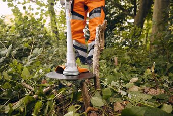 Krovinorez Stihl FS 561 C-EM - 3