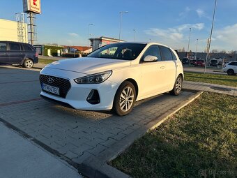 Hyundai i30 1.6 CRDi - 3