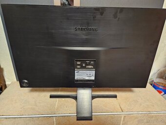Predám 27" Samsung S27D590P - 3