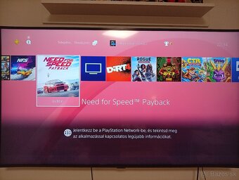 Playstation 4 slim - 3