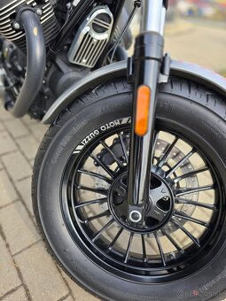MotoGuzzi V9 Bobber 2018 výfuky Zard + doplnky - 3