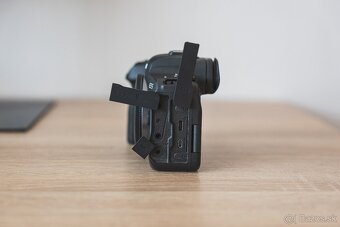 Canon R6 s príslušenstvom - 3