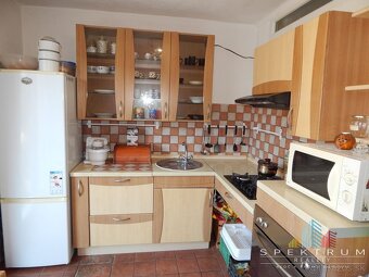 EXKLUZÍVNE-SPEKTRUM REALITY- Na Predaj 2-izbový byt, 58 m2 s - 3