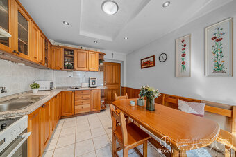 Znížena cena BOSEN | Na predaj  3 izbový rodinný dom s garáž - 3