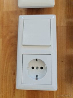 Zásuvky, vypínače, anténa, optická zásuvka, Wi-Fi, GIRA - 3