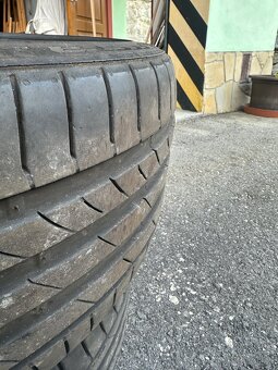 Kumho Ecsta PS71 235/35R19 Letné Pneu - 3