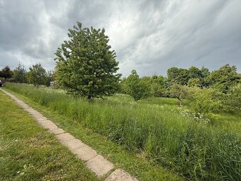 Ponúkam na predaj pozemok v Sabinove na RD s výhľadom.. - 3