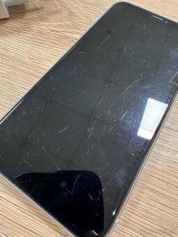 iPhone Xr 64GB - 3