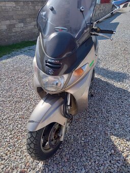 Predám suzuki burgman 250 - 3