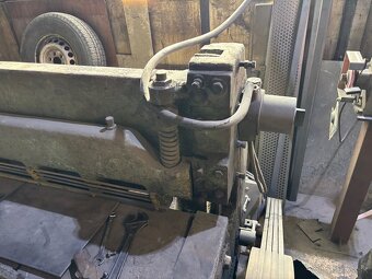 Tabuľové nožnice 4mm - 3