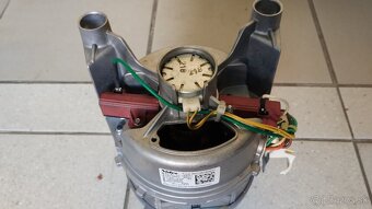 Predám náhradné diely na práčku Elektrolux - 3