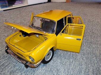 Model (poskladaný) Škoda 100 (DeAgostini 1:8) - 3