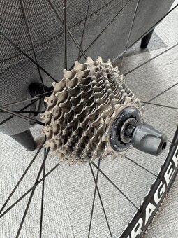 Bontrager Aeolus Pro 3 (2022) - Karbónové Kolesá s Plášťami - 3