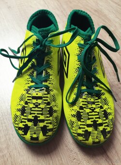 Detské halovky UMBRO veľ. 32 - 3