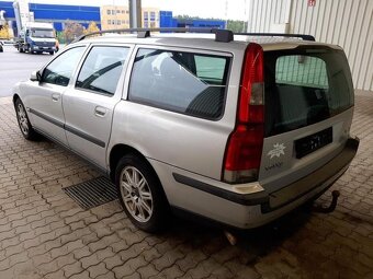 Volvo V70 - 3
